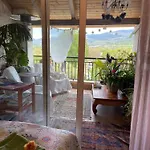 Casa Catharina Bed & Breakfast